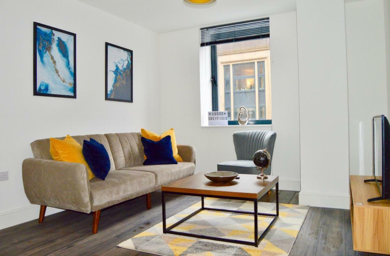Qh31 - City Centre Location With 2 Double Bedrooms Sleeping Up To 4 People - Spacious Work Or Leisure Apartment 谢菲尔德 外观 照片